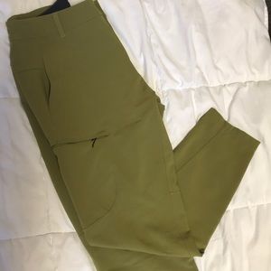 Mystery Lululemon Pants 32